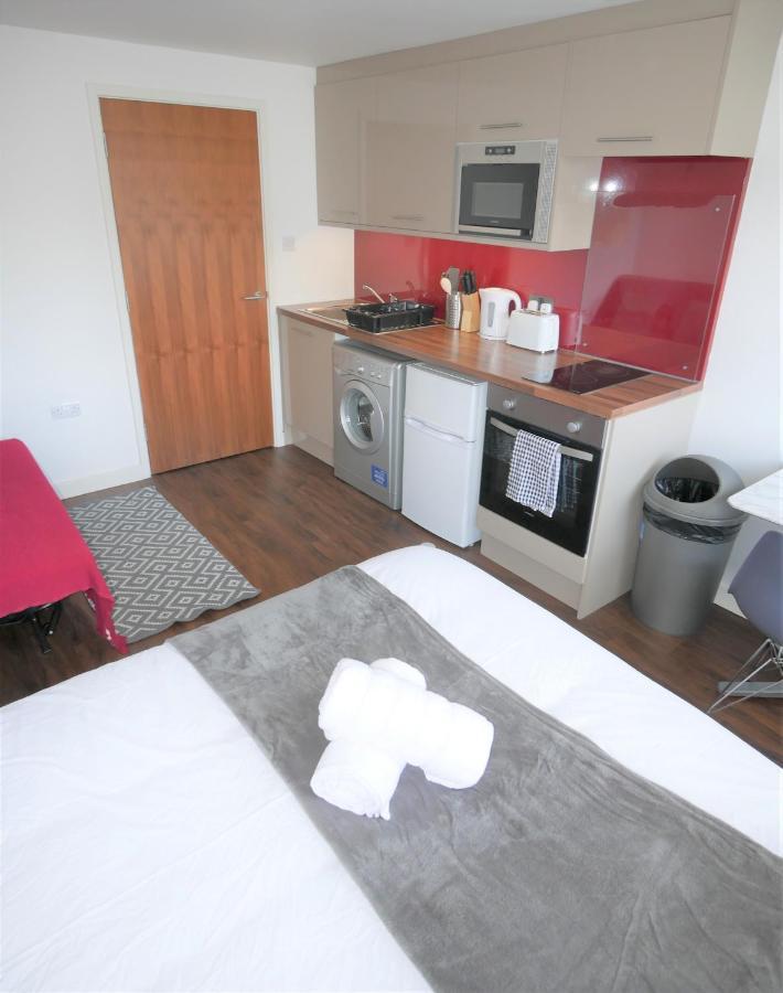 Hill House Holiday Apartments Борнмут Экстерьер фото