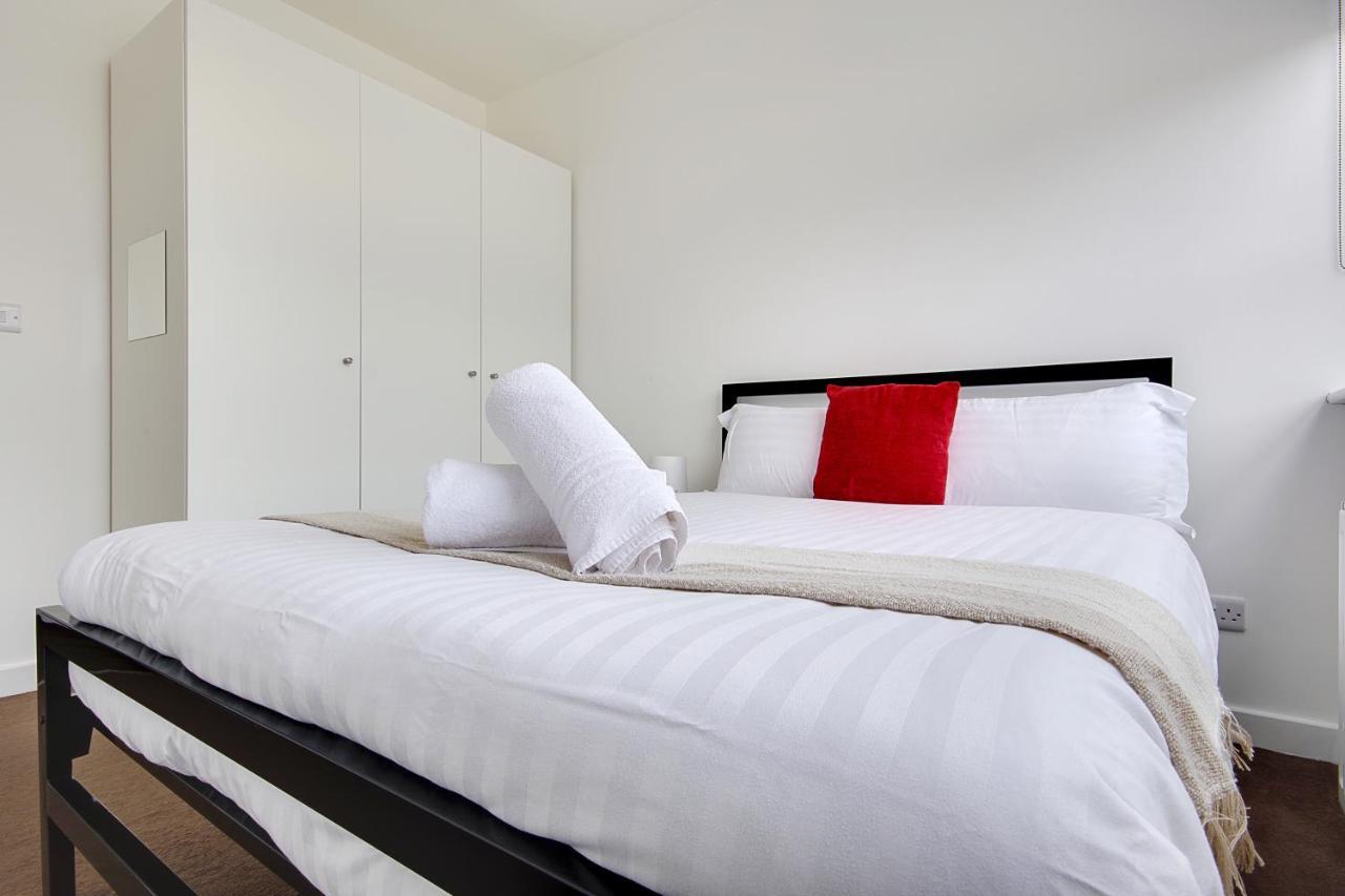 Hill House Holiday Apartments Борнмут Экстерьер фото