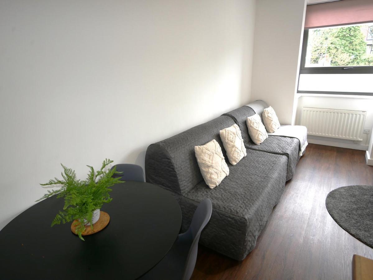 Hill House Holiday Apartments Борнмут Экстерьер фото