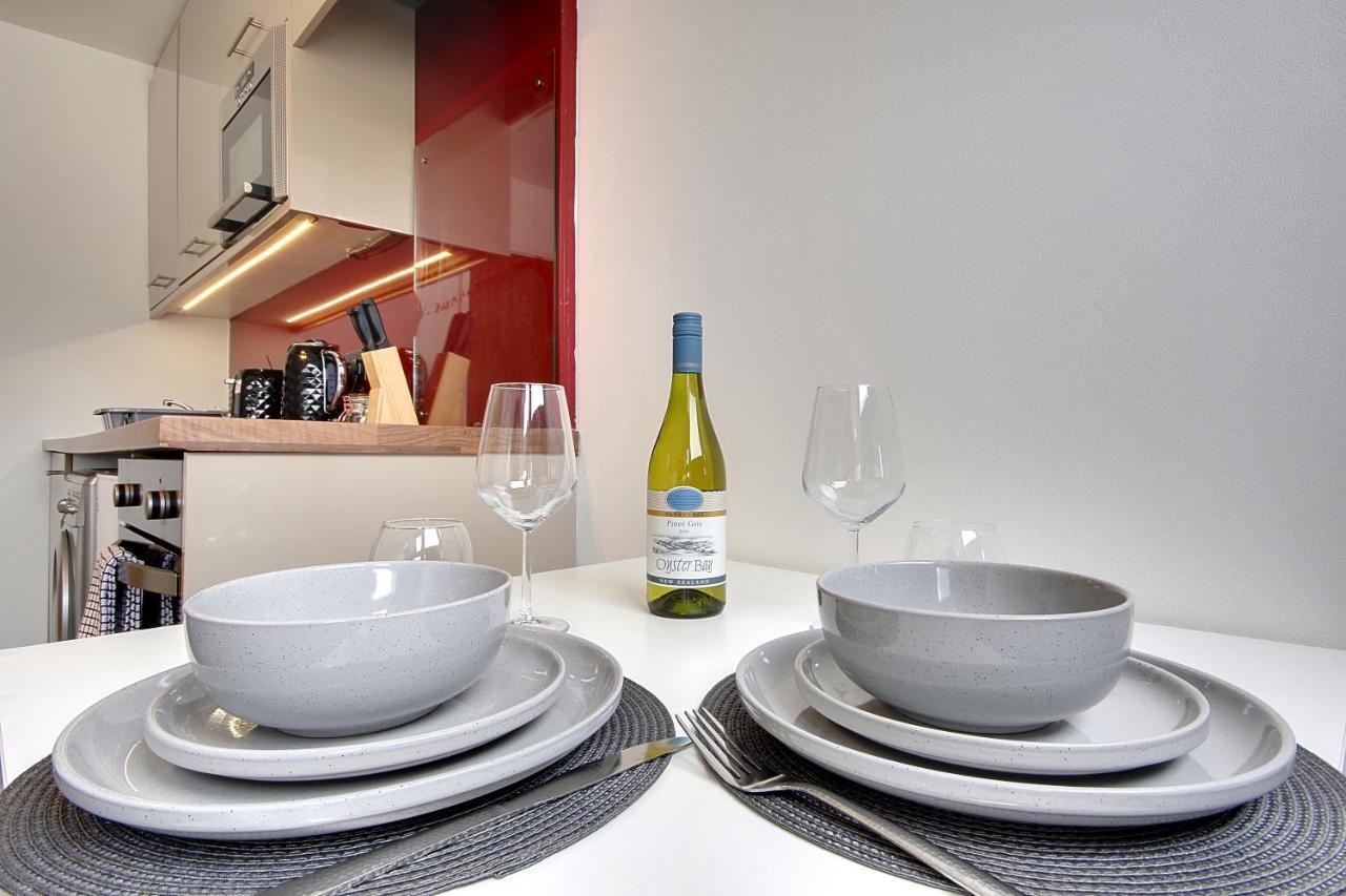 Hill House Holiday Apartments Борнмут Экстерьер фото