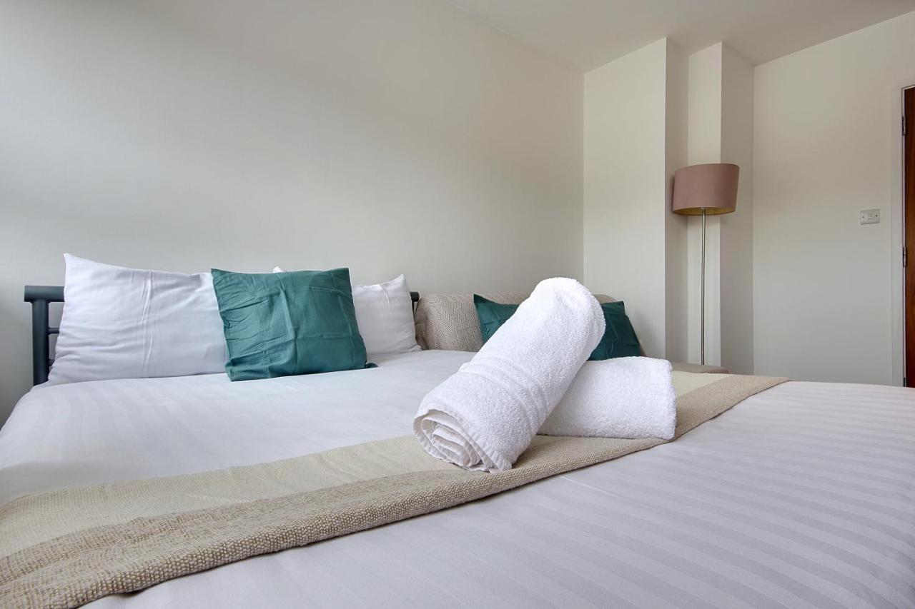 Hill House Holiday Apartments Борнмут Экстерьер фото
