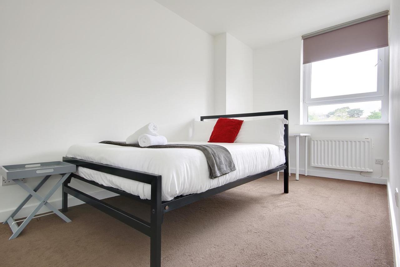 Hill House Holiday Apartments Борнмут Экстерьер фото